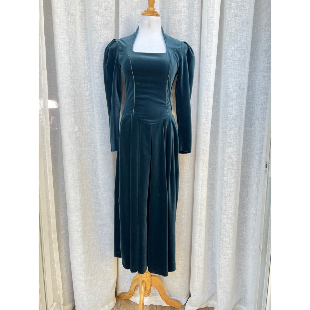 Vintage Laura Ashley Victorian Style Velvet long sleeve Dress - Picture 2 of 10